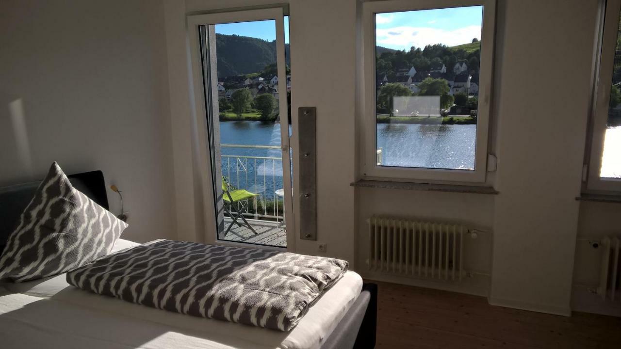 Mosel Ausblick Apartment Zell an der Mosel Exterior photo