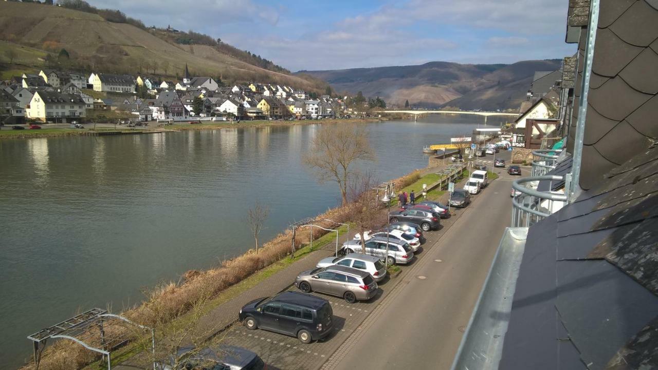 Mosel Ausblick Apartment Zell an der Mosel Exterior photo